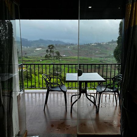 The Wooden Springs Bed & Breakfast Ooty Bagian luar foto
