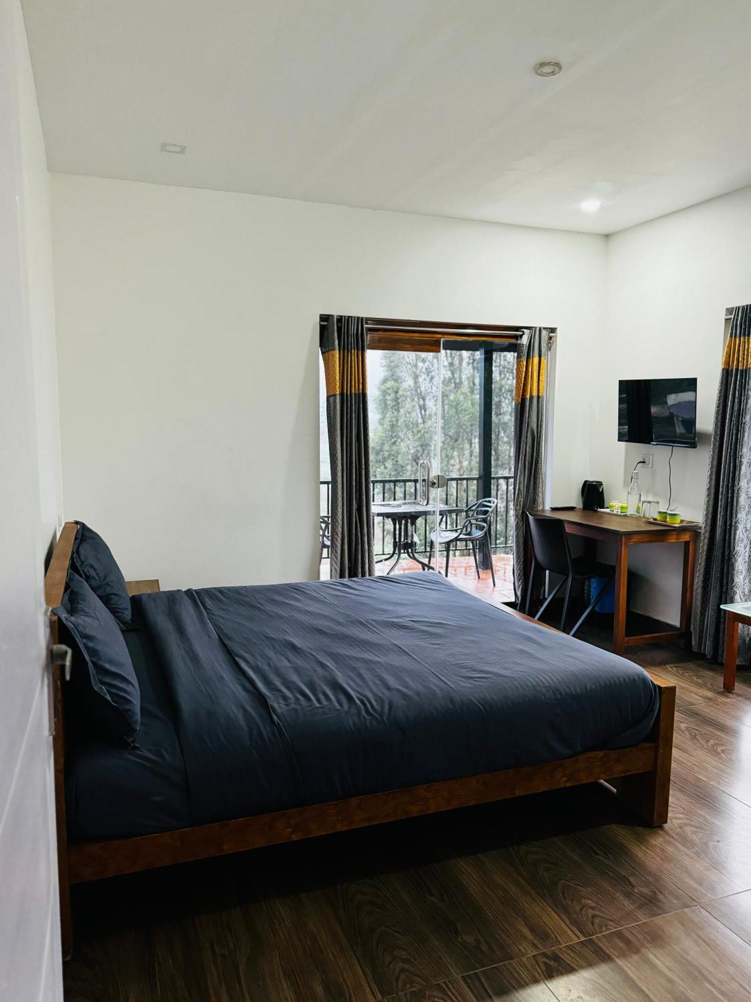 The Wooden Springs Bed & Breakfast Ooty Bagian luar foto