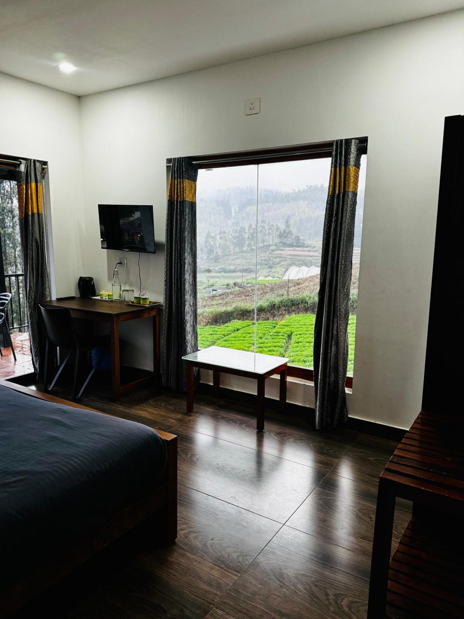 The Wooden Springs Bed & Breakfast Ooty Bagian luar foto